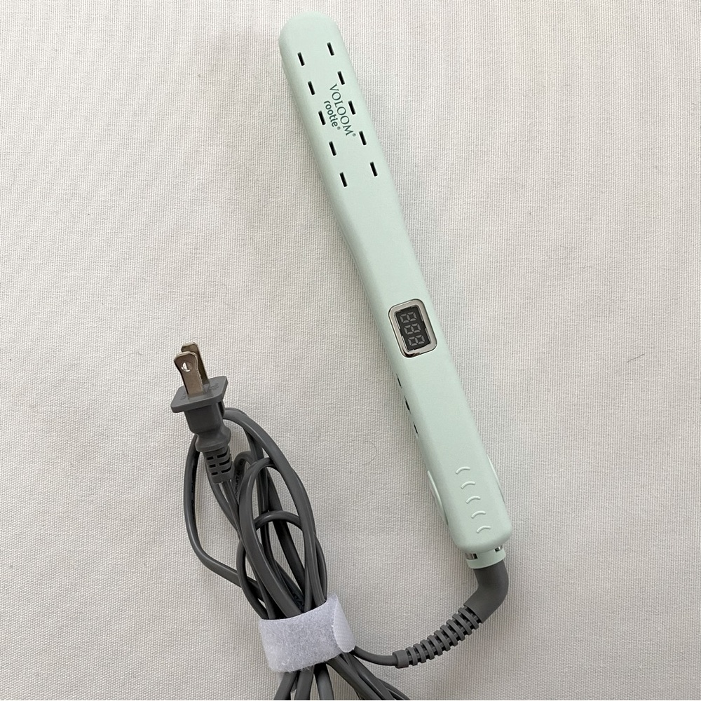 Voloom Rootie 3/4” Volumizing ceramic iron